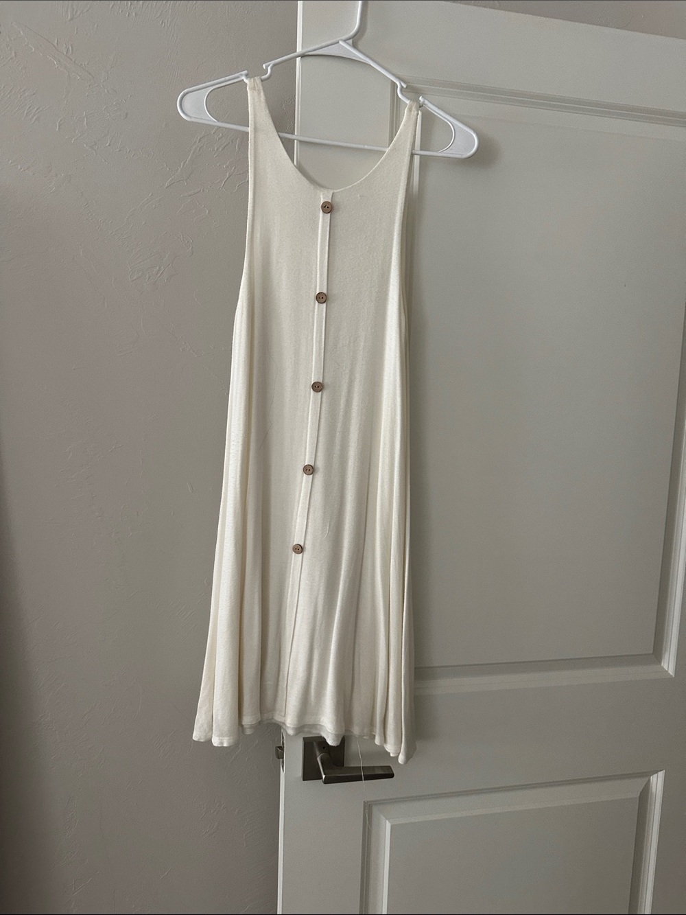 Cream Button-Front Sleeveless Swing Dress altard state